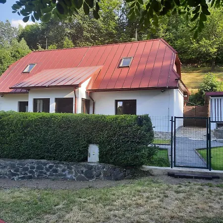 Domček Pod Lesíkom Casa de Férias *