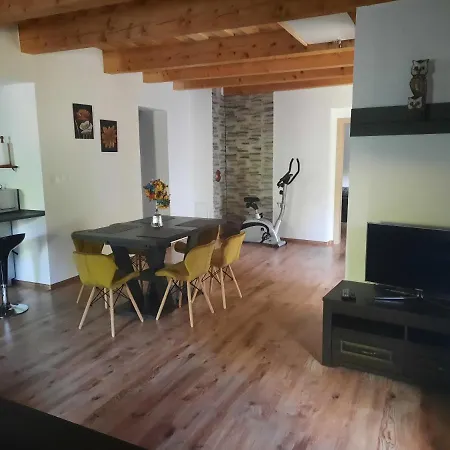 Domcek Pod Lesikom * Banská Štiavnica