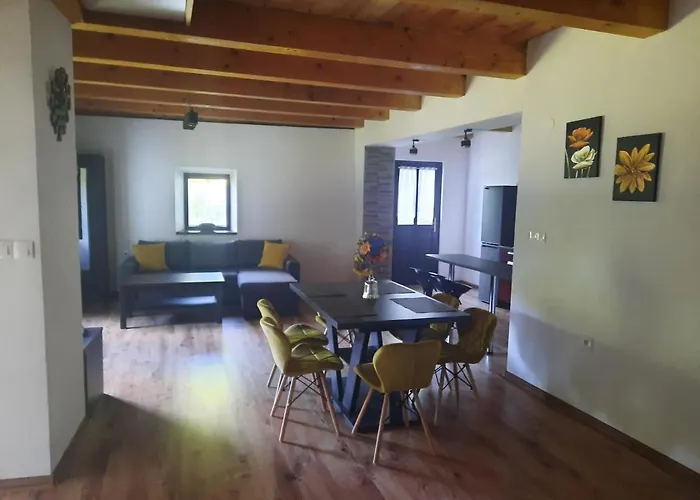 Domček Pod Lesíkom Сasa de vacaciones