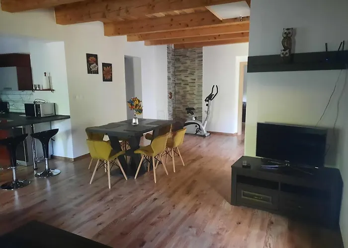 Domček Pod Lesíkom * Banská Štiavnica
